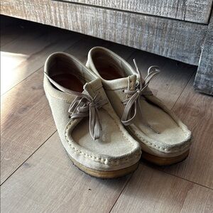 Women’s Wallabee Clarks Shoes